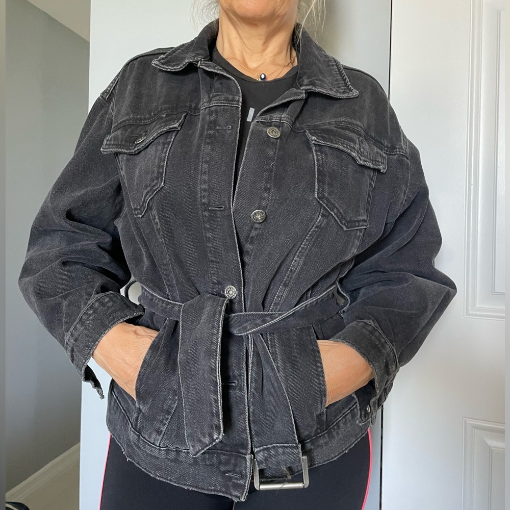 Zara Oversized Jean Jacket Size: Small  Condition: Great